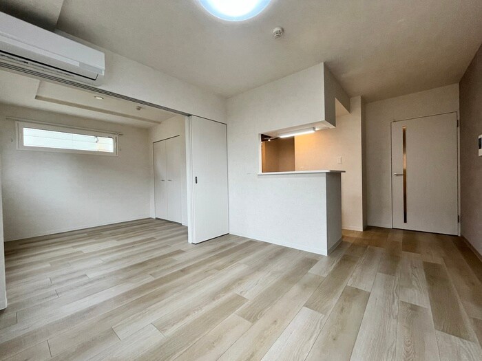 物件内観写真8　(居室)