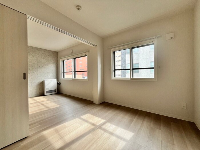 物件内観写真9　(居室)