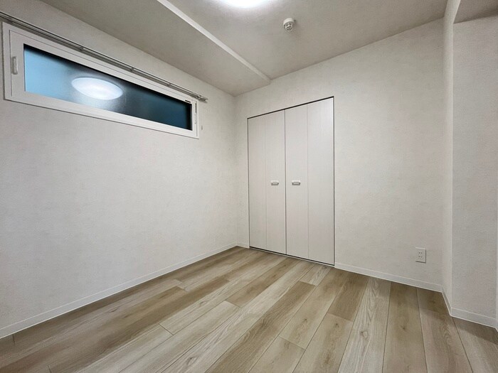 物件内観写真10　(居室)