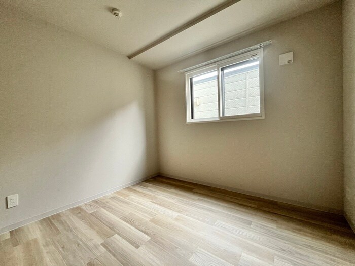 物件内観写真10　(居室)