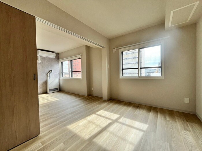 物件内観写真10　(居室)