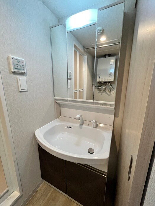 物件内観写真13　(洗面)