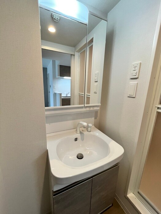物件内観写真13　(洗面)