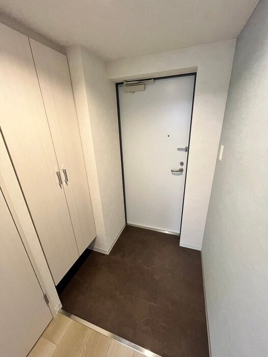 物件内観写真16　(玄関)