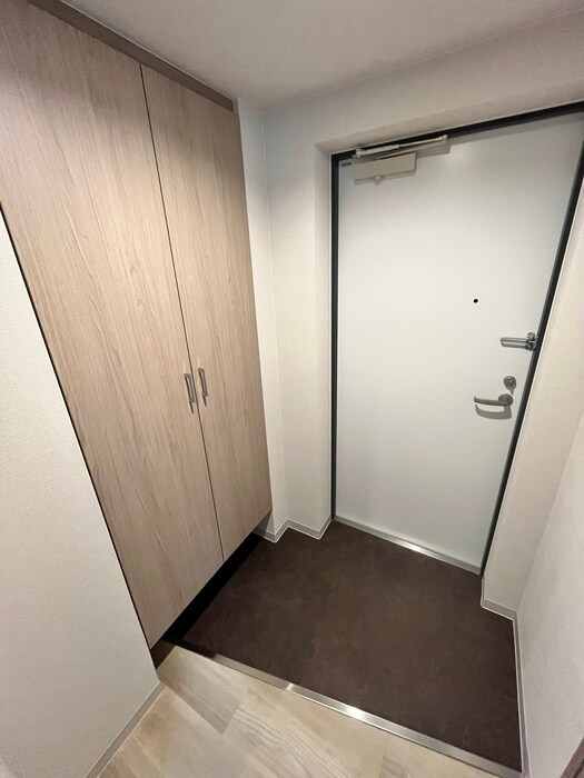 物件内観写真16　(玄関)