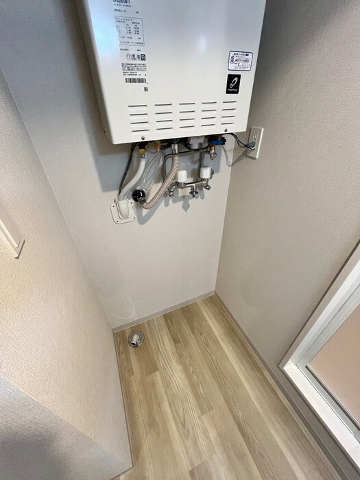 物件内観写真18　(洗濯機置場)