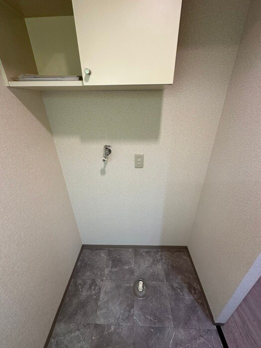 物件内観写真13　(洗濯機置場)