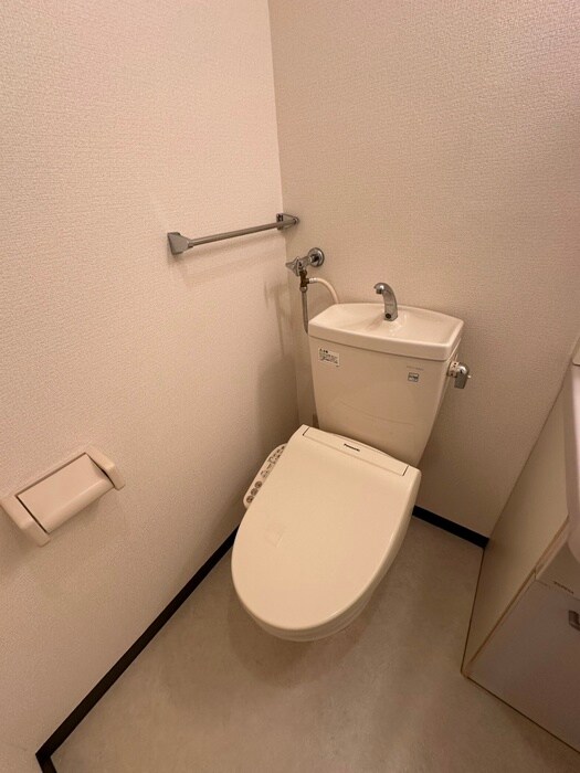 物件内観写真14　(トイレ)