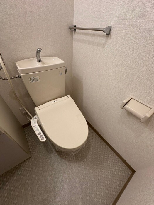 物件内観写真15　(トイレ)