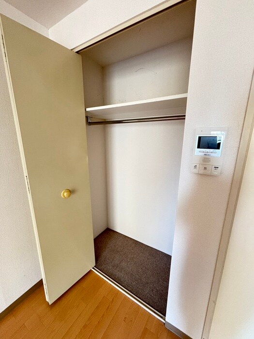 物件内観写真15　(収納)