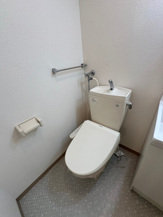 物件内観写真15　(トイレ)