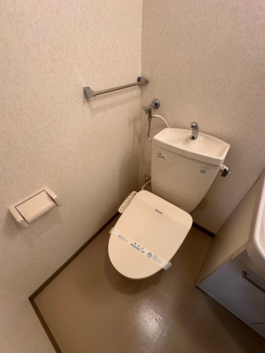 物件内観写真15　(トイレ)