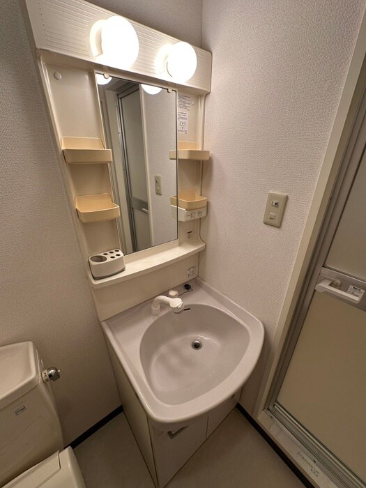 物件内観写真16　(洗面)