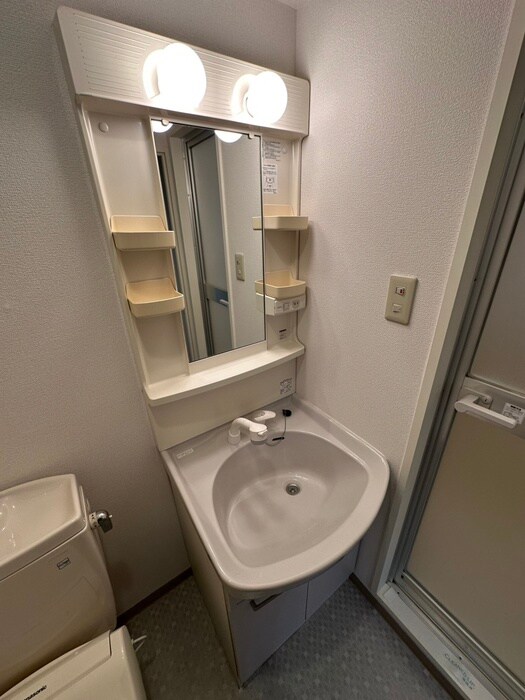 物件内観写真16　(洗面)