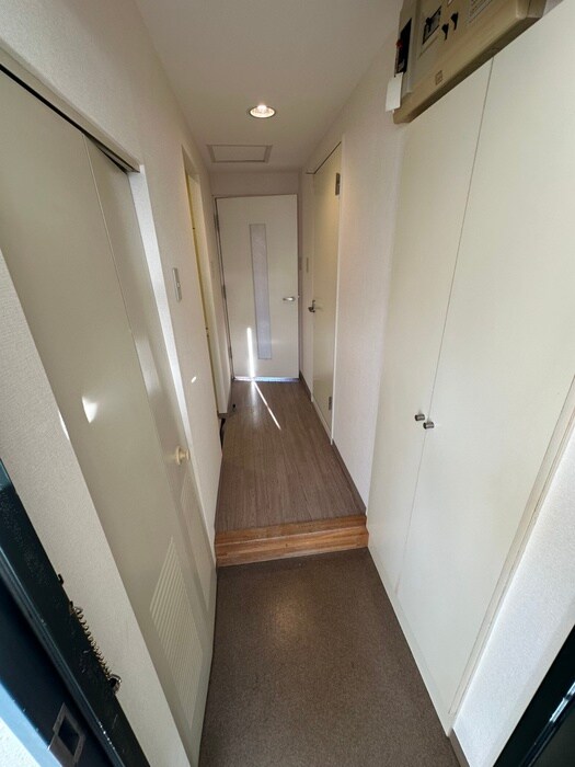 物件内観写真19　(玄関)