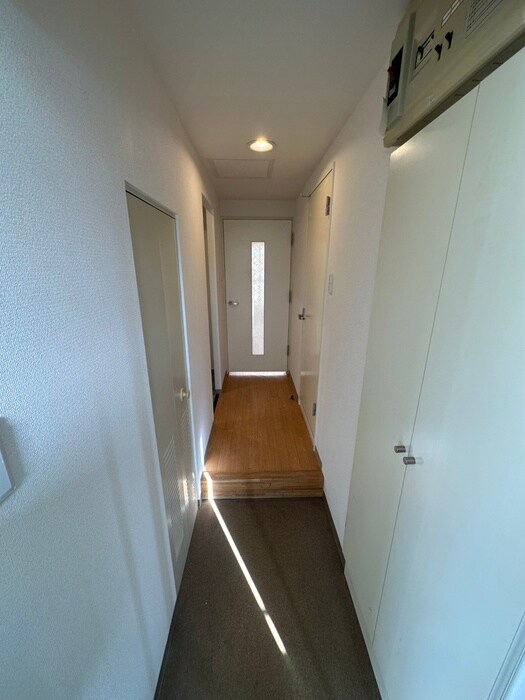 物件内観写真19　(玄関)