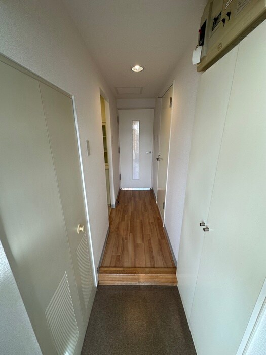 物件内観写真19　(玄関)