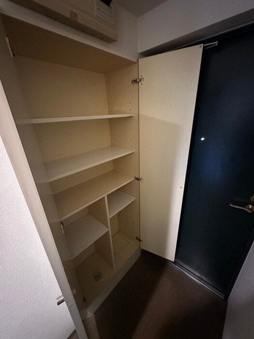 物件内観写真19　(靴箱)