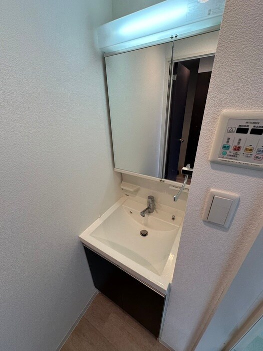 物件内観写真13　(洗面)