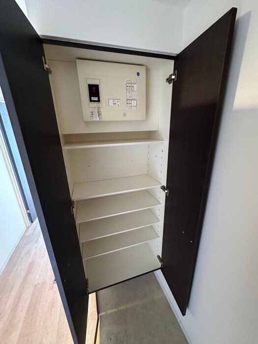 物件内観写真18　(靴箱)