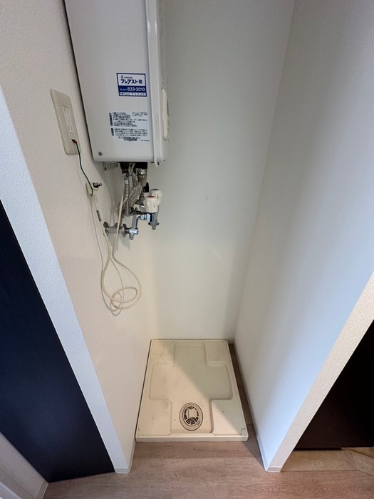 物件内観写真20　(洗濯機置場)