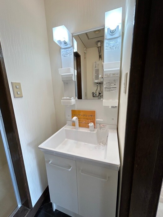 物件内観写真13　(洗面)