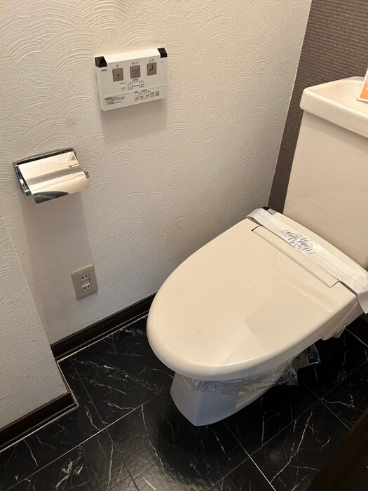 物件内観写真15　(トイレ)