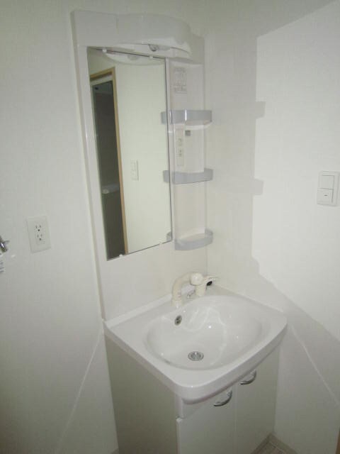 物件内観写真15　(洗面)