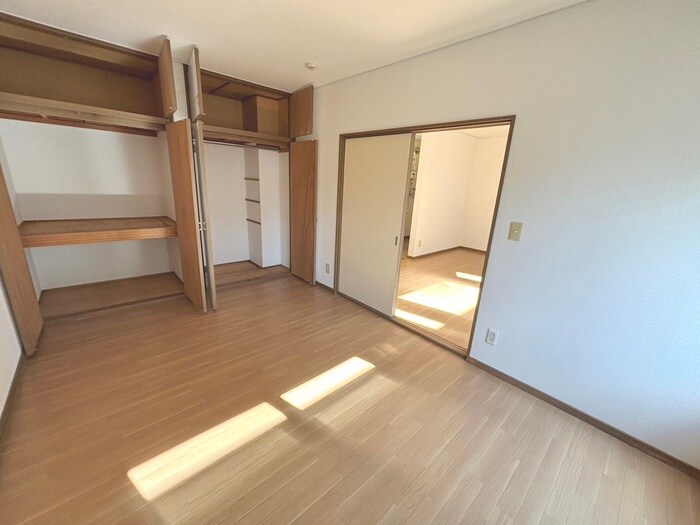 物件内観写真6　(居室)