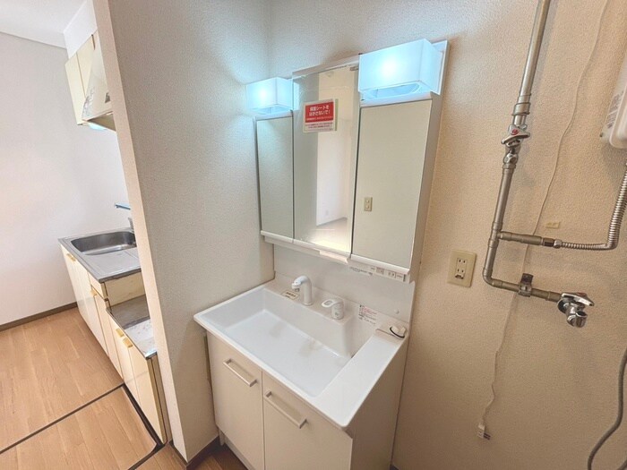 物件内観写真11　(洗面)