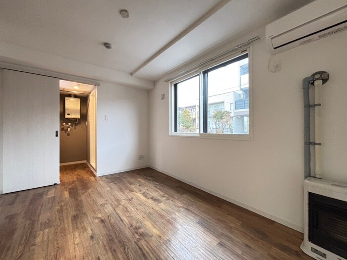 物件内観写真8　(居室)