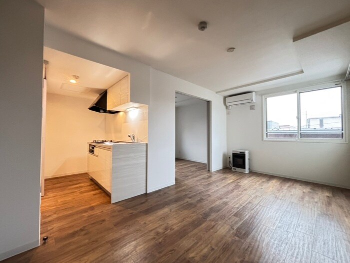 物件内観写真8　(居室)