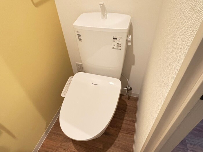 物件内観写真14　(トイレ)