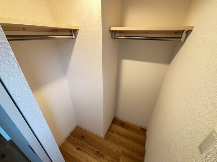 物件内観写真16　(収納)