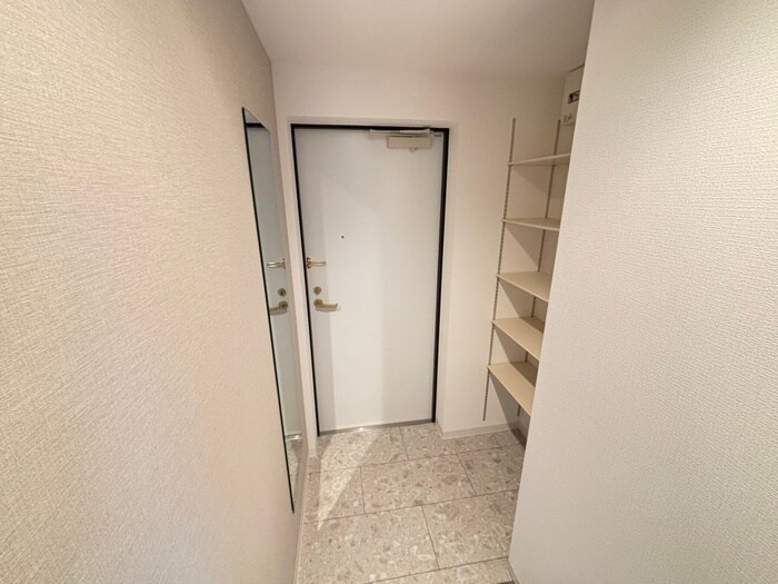 物件内観写真17　(玄関)