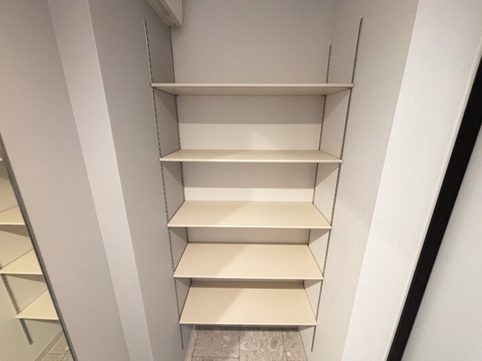 物件内観写真18　(靴箱)