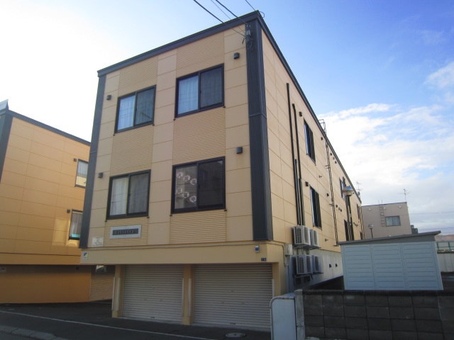 物件外観写真2　(外観写真)