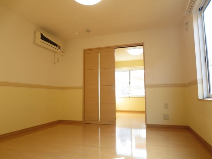 物件内観写真4　(居室)