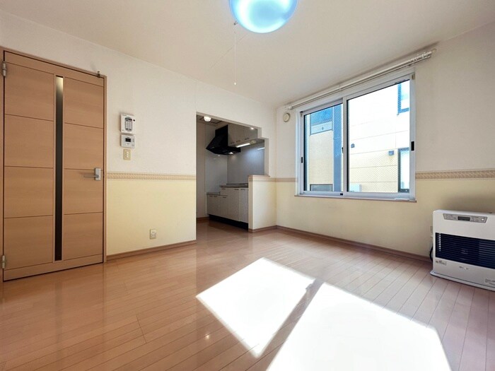 物件内観写真4　(居室)