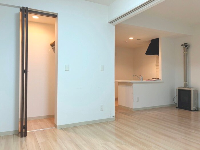 物件内観写真9　(居室)