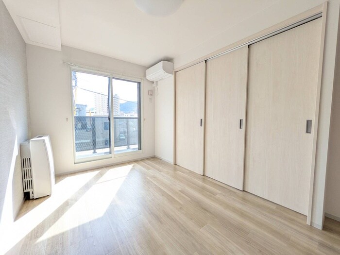 物件内観写真8　(居室)