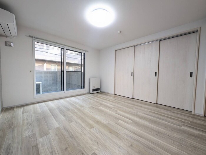 物件内観写真9　(居室)