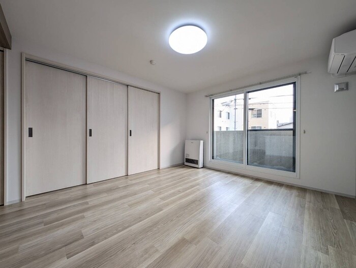 物件内観写真10　(居室)