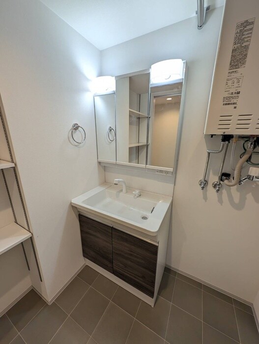 物件内観写真13　(洗面)