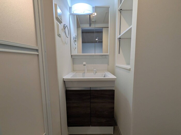 物件内観写真14　(洗面)