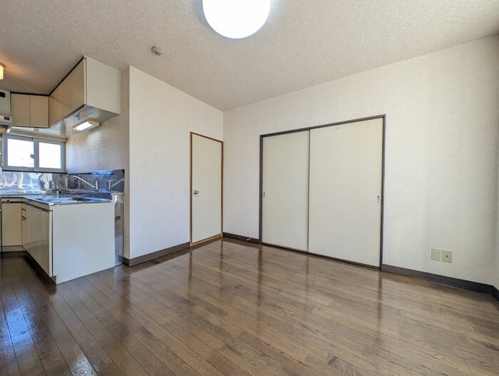 物件内観写真8　(居室)