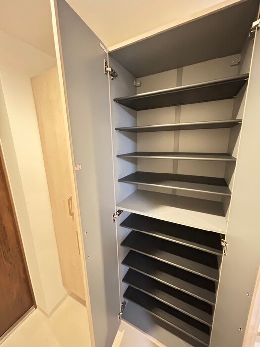 物件内観写真17　(靴箱)