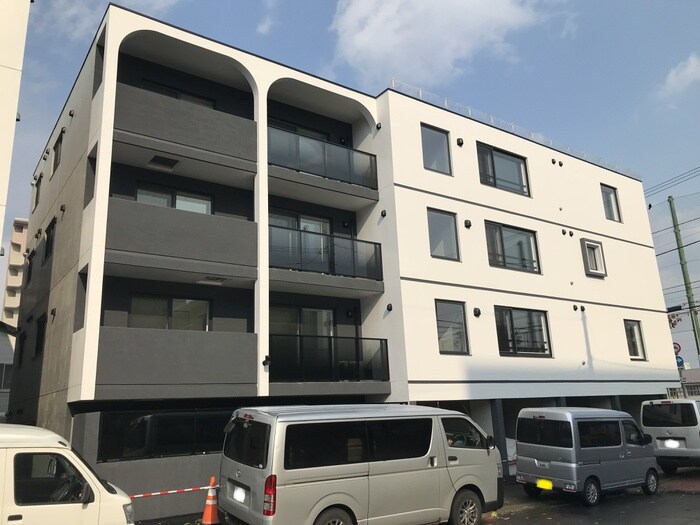 物件外観写真1　(外観写真)