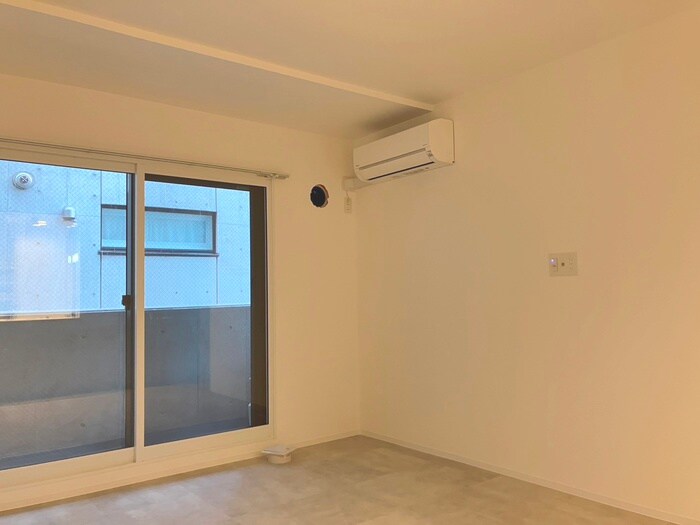 物件内観写真3　(居室)