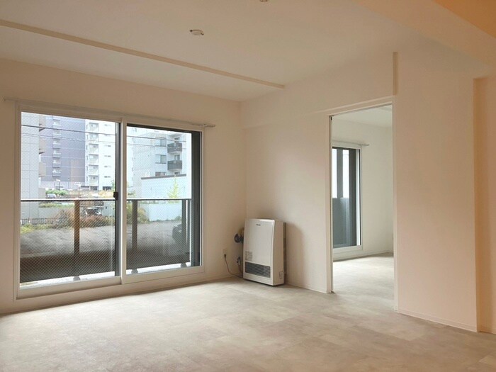 物件内観写真4　(居室)